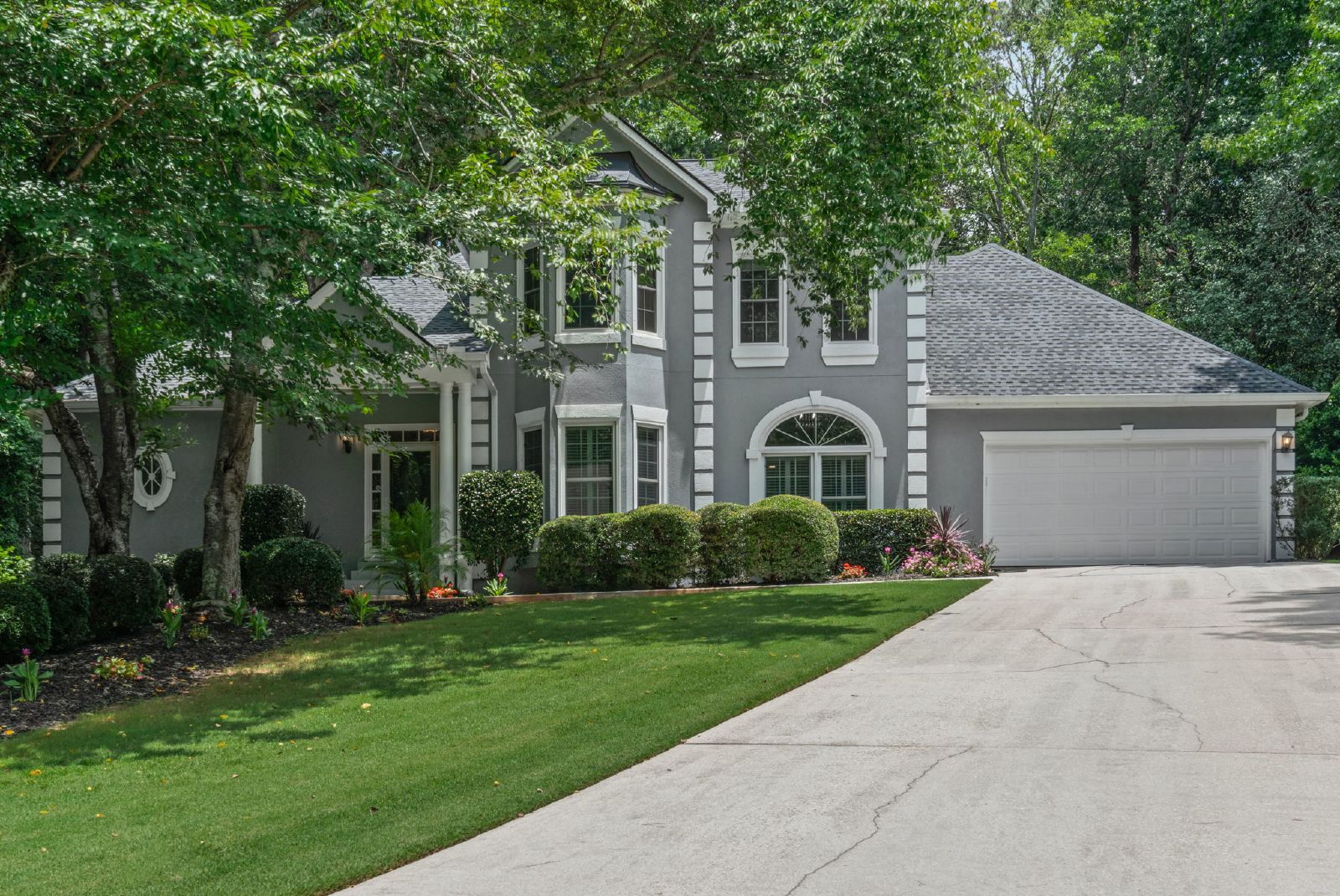 Gorgeous, Renovated 6BR Home property image