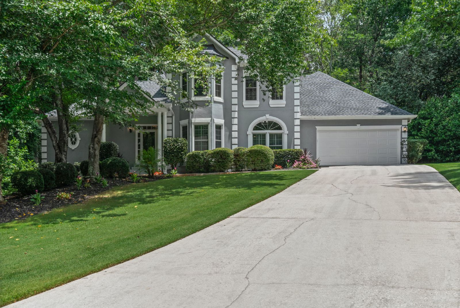 Gorgeous, Renovated 6BR Home property image