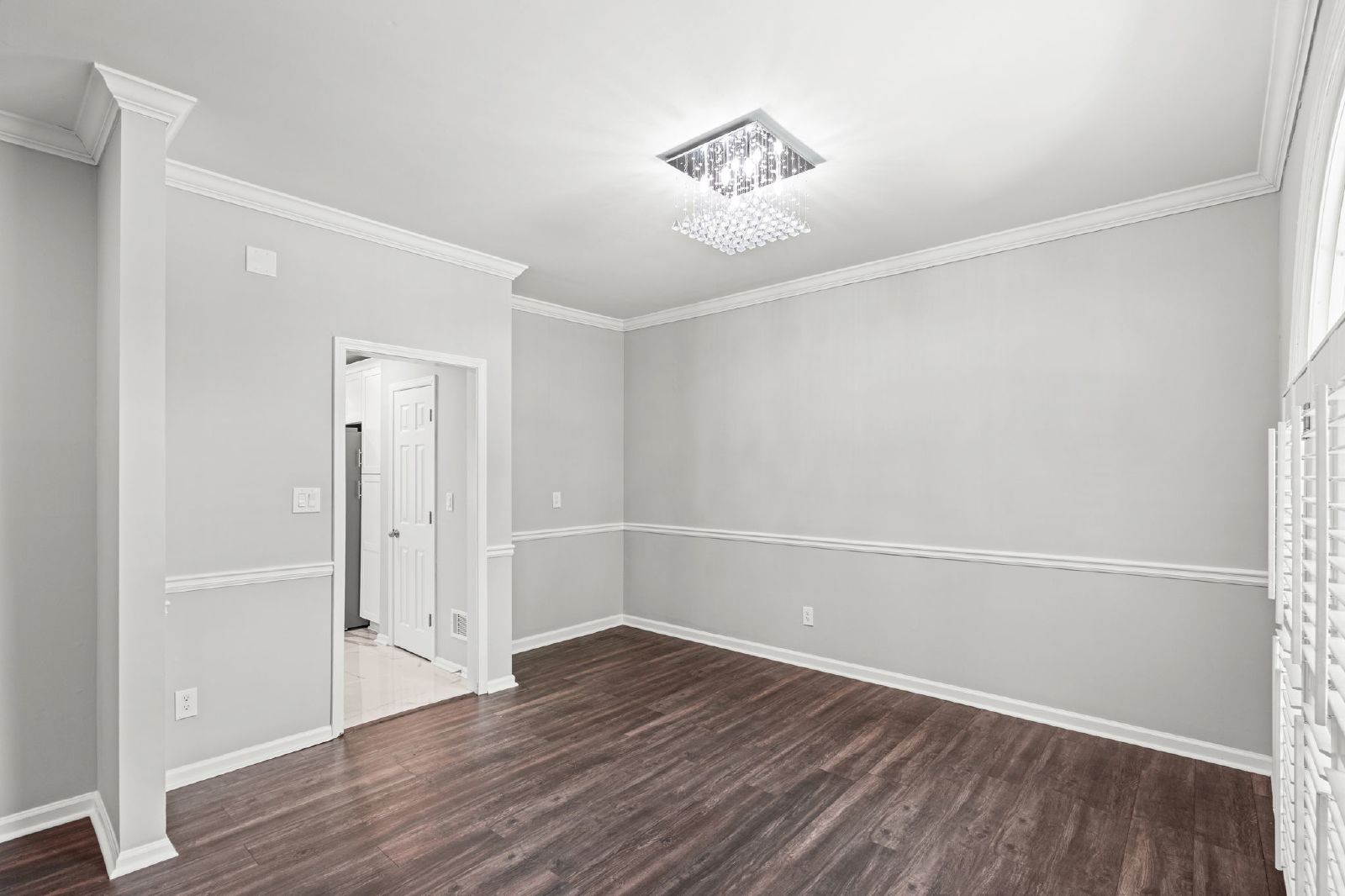Gorgeous, Renovated 6BR Home property image