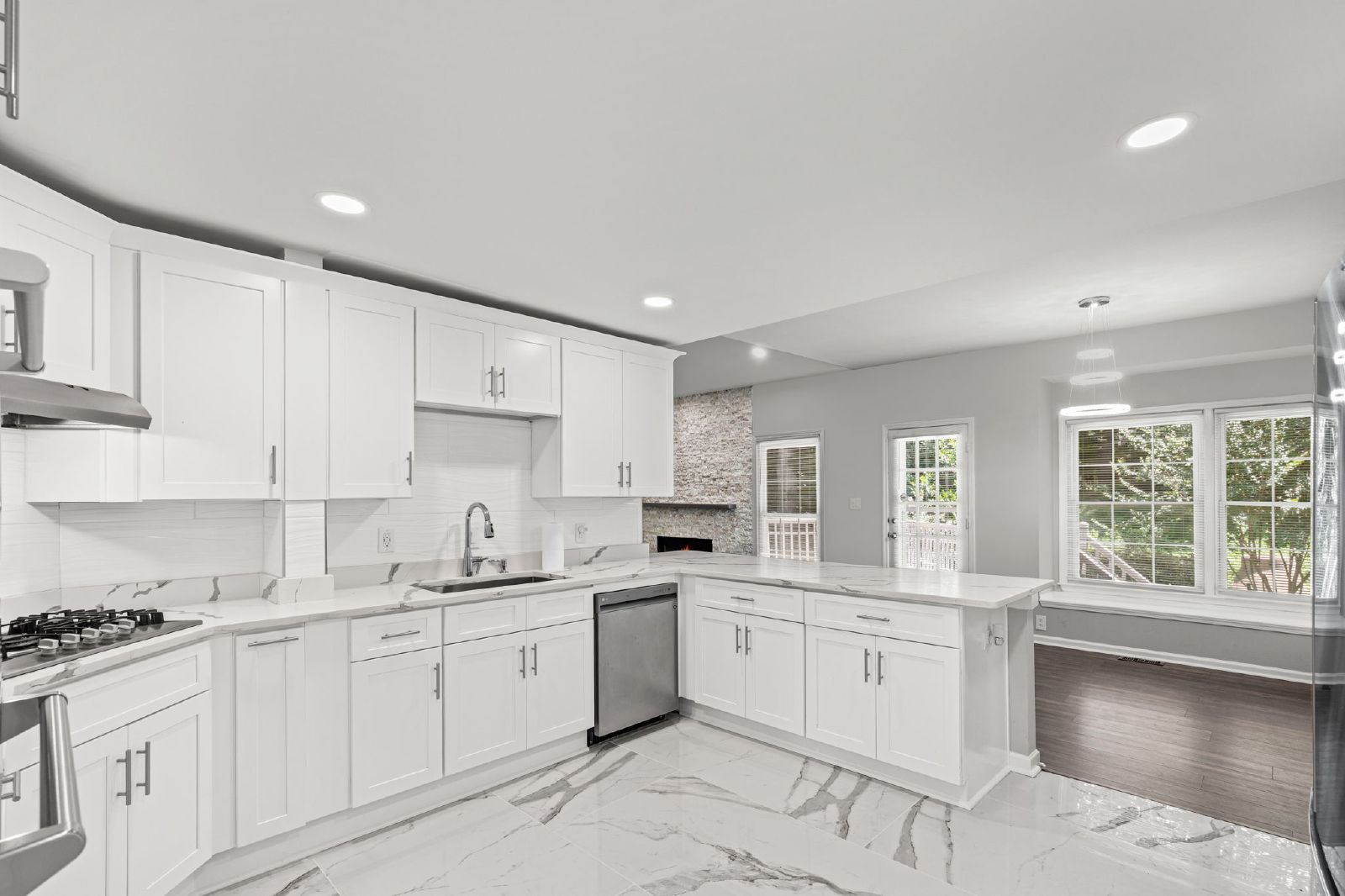 Gorgeous, Renovated 6BR Home property image
