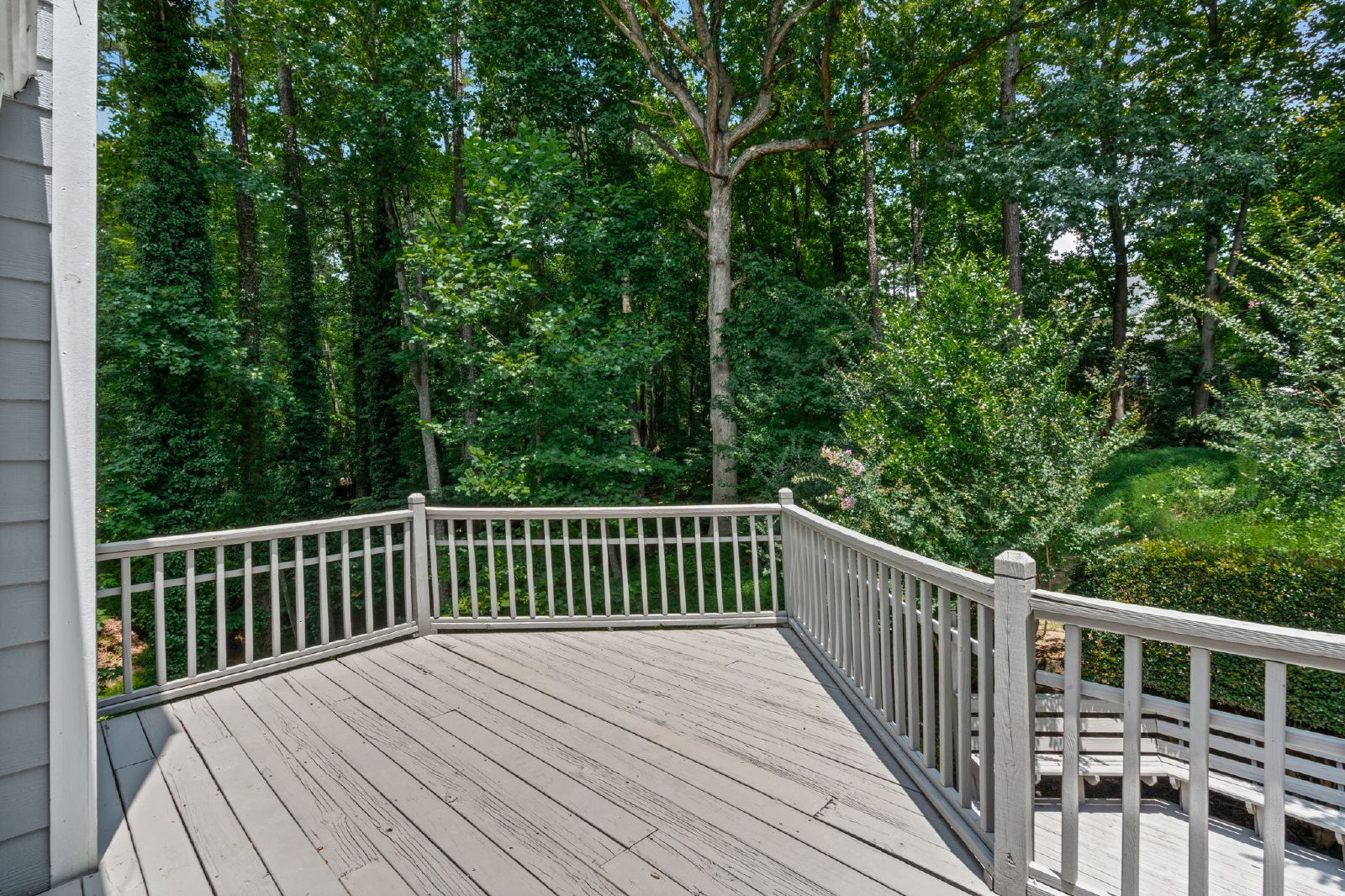 Gorgeous, Renovated 6BR Home property image