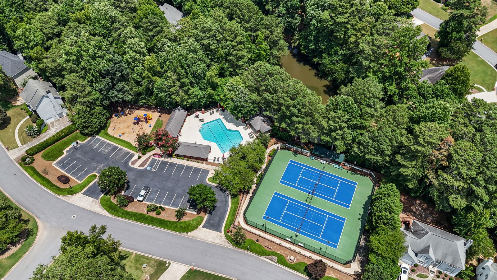 Gorgeous, Renovated 6BR Home property image